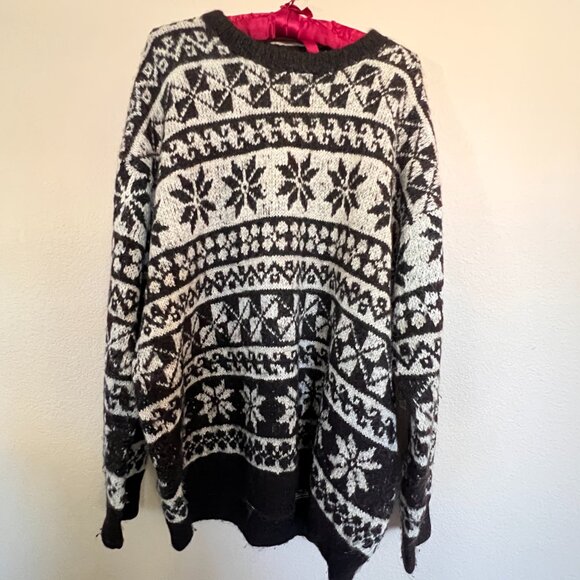 Handmade Alpaca Sweater Black White XL - Picture 1 of 8
